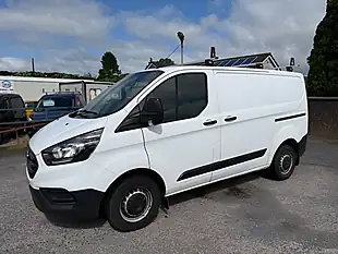 Used 2018 Ford Transit Custom 300 White - Interior and Exterior details 8