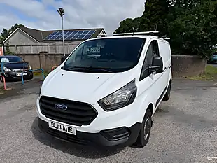 Used 2018 Ford Transit Custom 300 White - Interior and Exterior details 9
