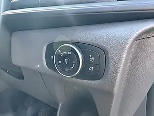 Used 2018 Ford Transit Custom 300 White - Interior and Exterior details 13