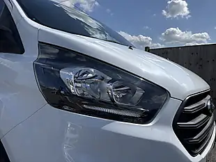 Used 2018 Ford Transit Custom 300 White - Interior and Exterior details 2