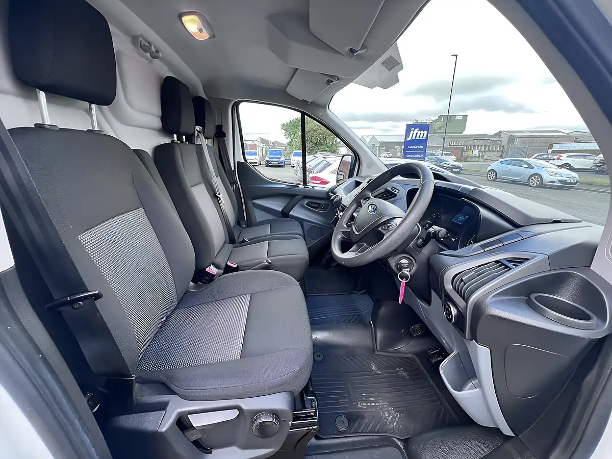 Used 2018 Ford Transit Custom 310 L1H1 Frozen White - Interior and Exterior details 2