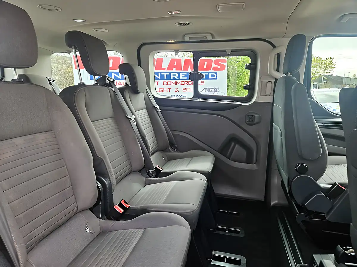 Used 2018 Ford Transit Custom 310 Tourneo Minibus Blue - Interior and Exterior details 10