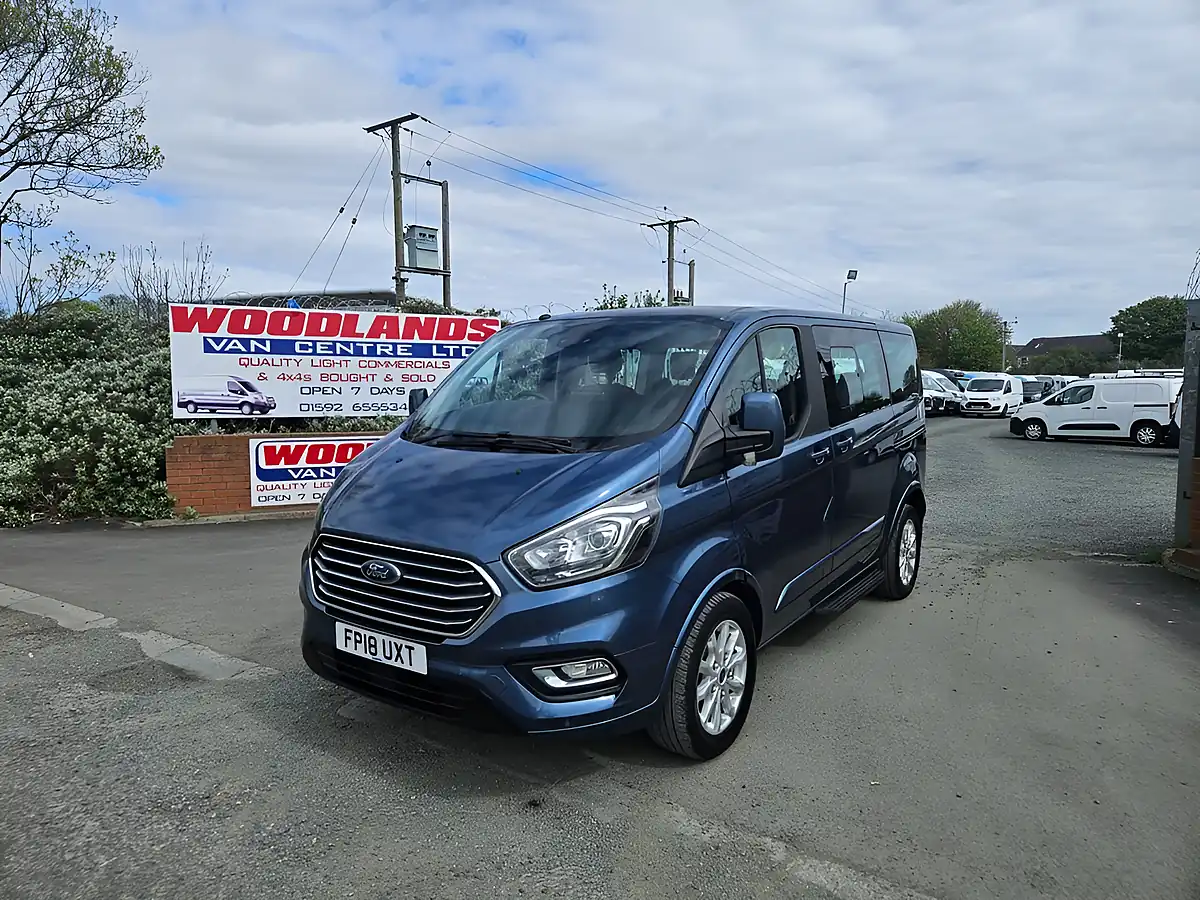 Used 2018 Ford Transit Custom 310 Tourneo Minibus Blue - Interior and Exterior details 4