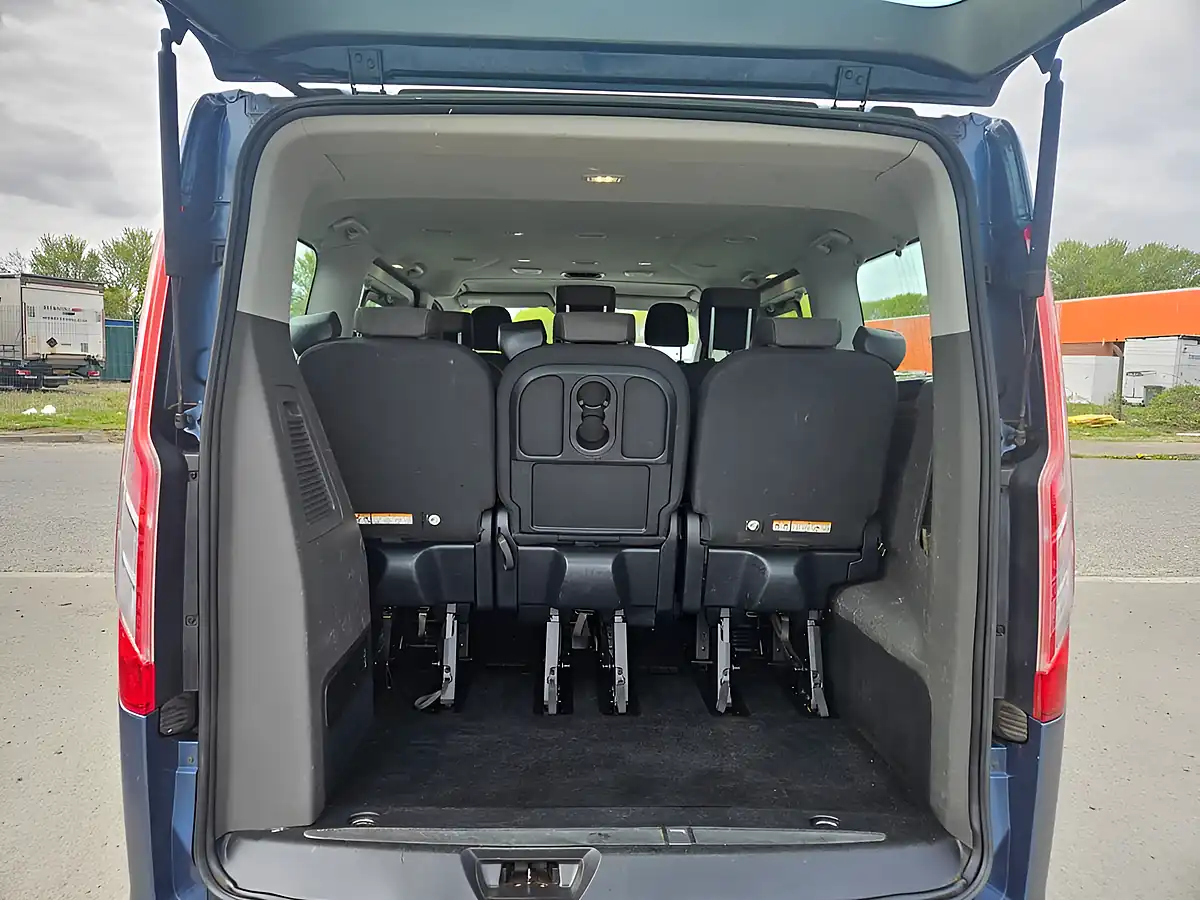 Used 2018 Ford Transit Custom 310 Tourneo Minibus Blue - Interior and Exterior details 9