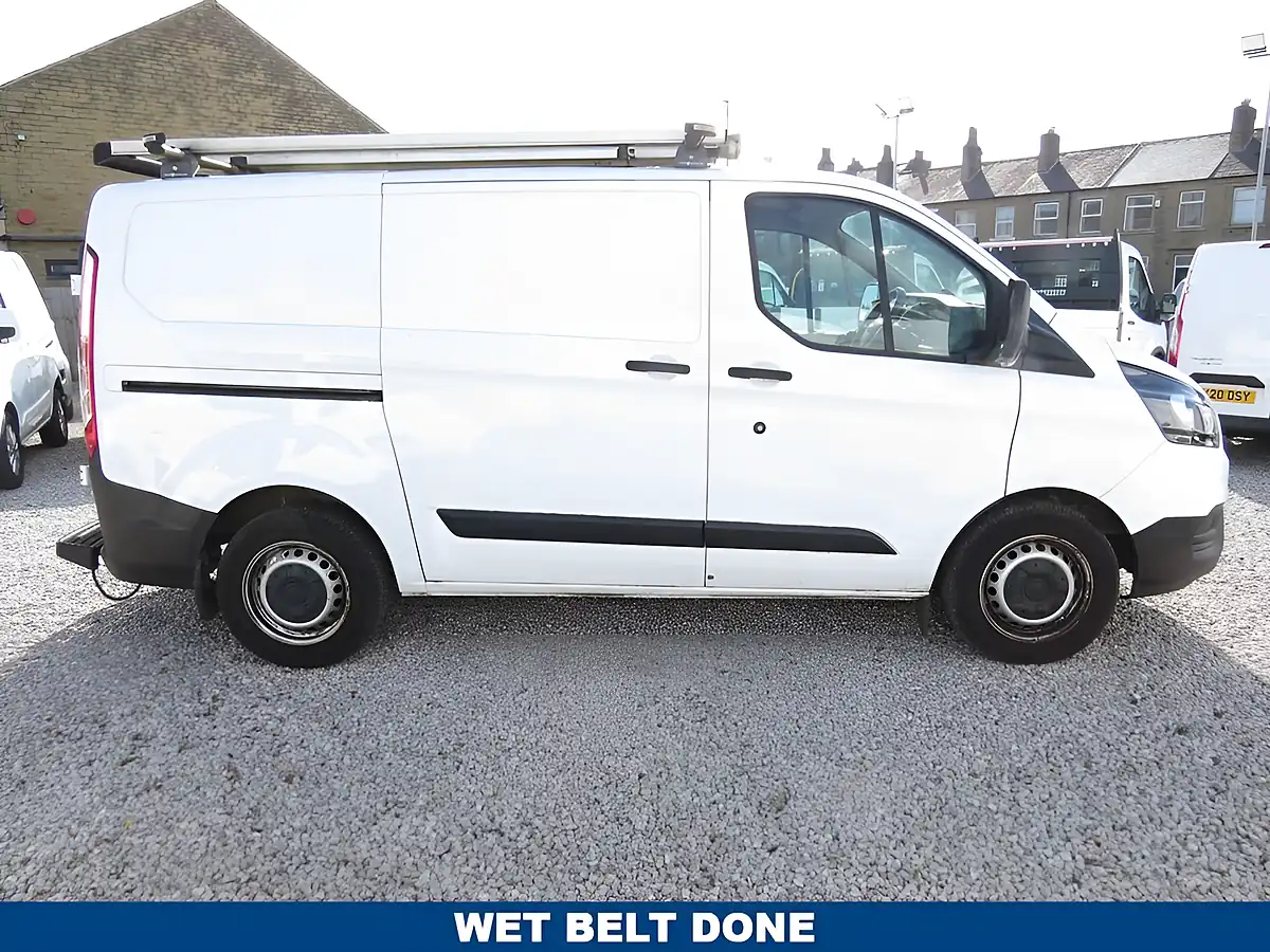 Used 2018 Ford Transit Custom 320 L1 H1 Panel Van White - Front View