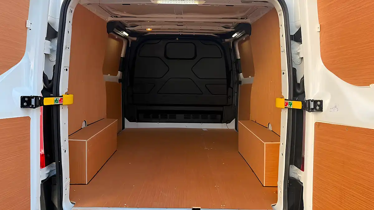 Used 2018 Ford Transit Custom 320 L1 H1 Twin Door White - Interior and Exterior details 10