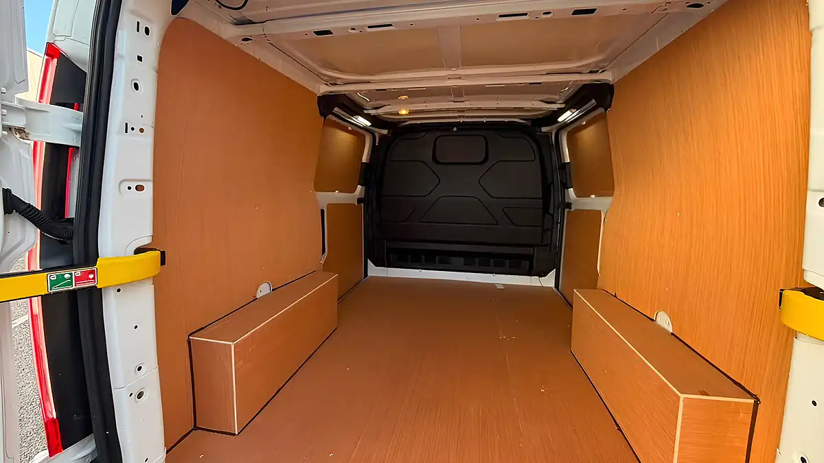 Used 2018 Ford Transit Custom 320 L1 H1 Twin Door White - Interior and Exterior details 11