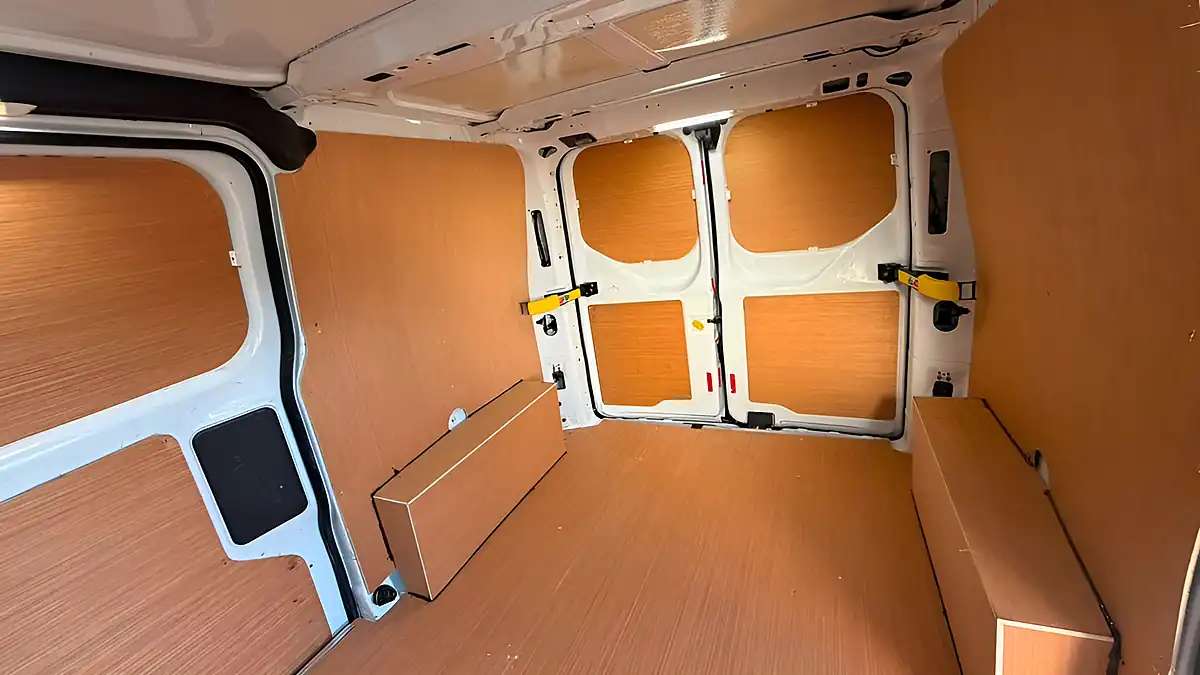 Used 2018 Ford Transit Custom 320 L1 H1 Twin Door White - Interior and Exterior details 13