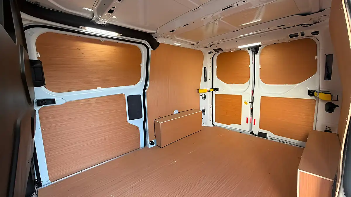 Used 2018 Ford Transit Custom 320 L1 H1 Twin Door White - Interior and Exterior details 14