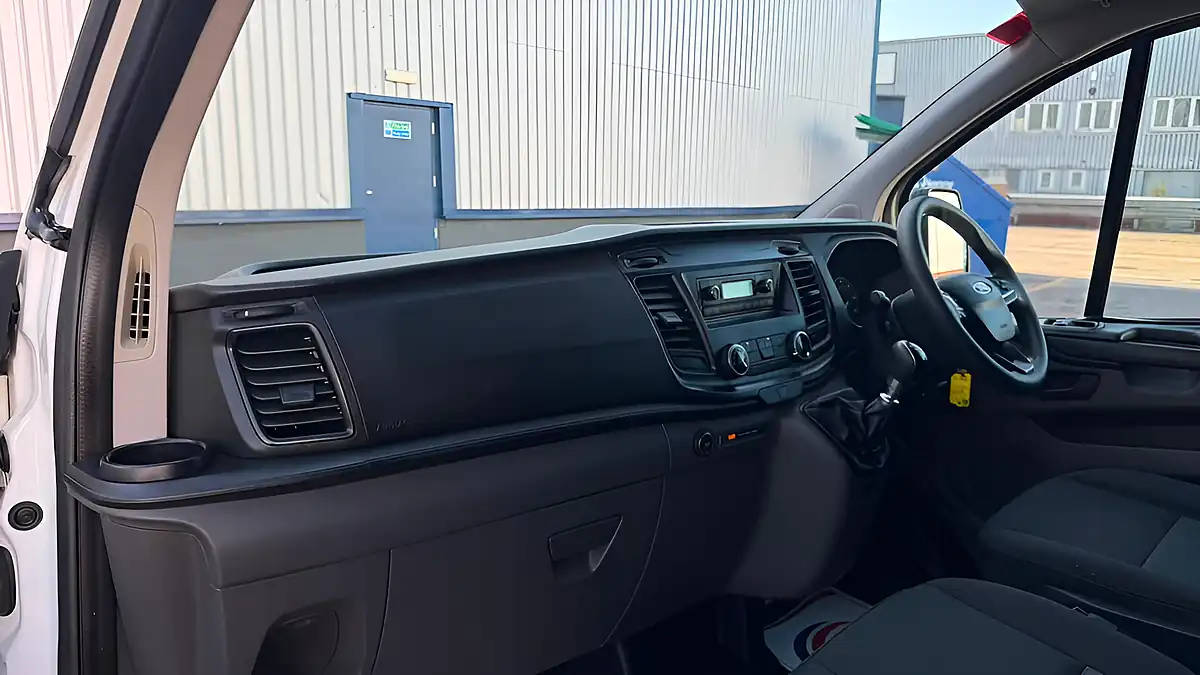 Used 2018 Ford Transit Custom 320 L1 H1 Twin Door White - Interior and Exterior details 18