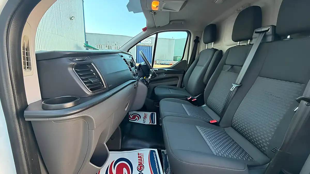 Used 2018 Ford Transit Custom 320 L1 H1 Twin Door White - Interior and Exterior details 20