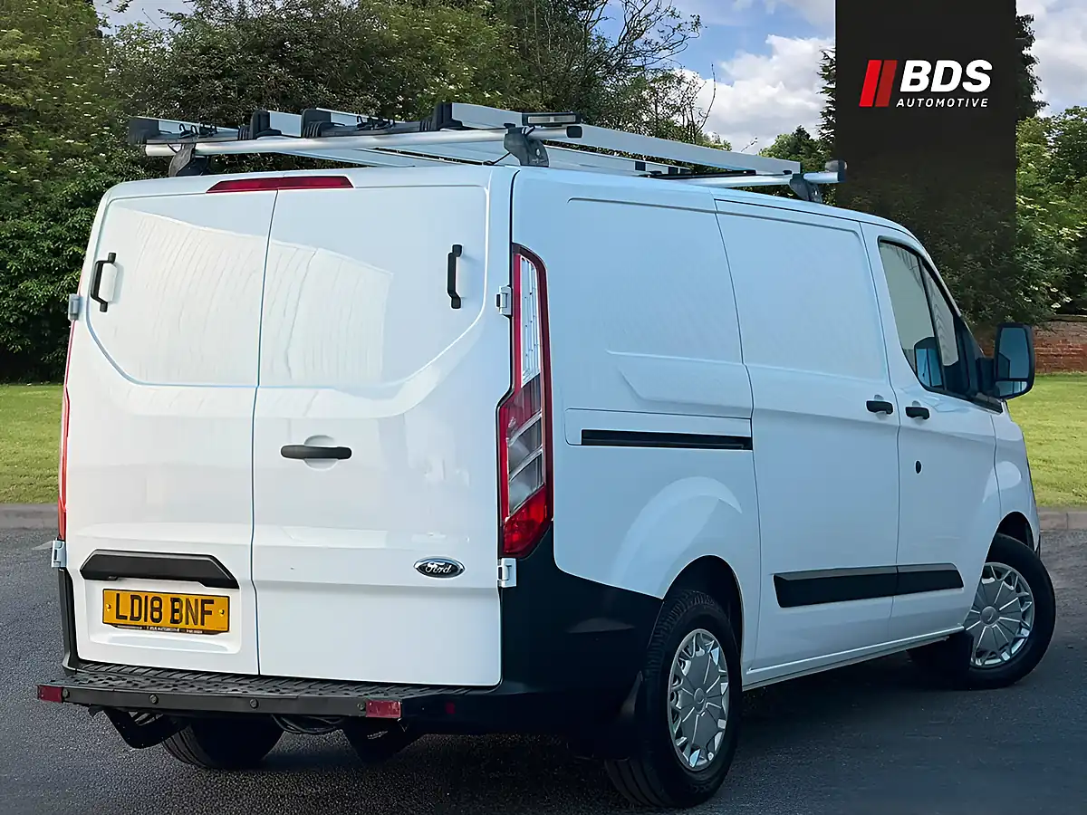 Used 2018 Ford Transit Custom 320 L1 H1 Twin Door White - Interior and Exterior details 8