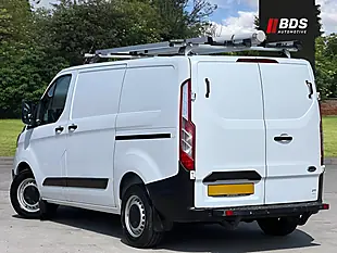 Used 2018 Ford Transit Custom 320 L1 H1 Twin Sliding Side Doors White - Interior and Exterior details 11