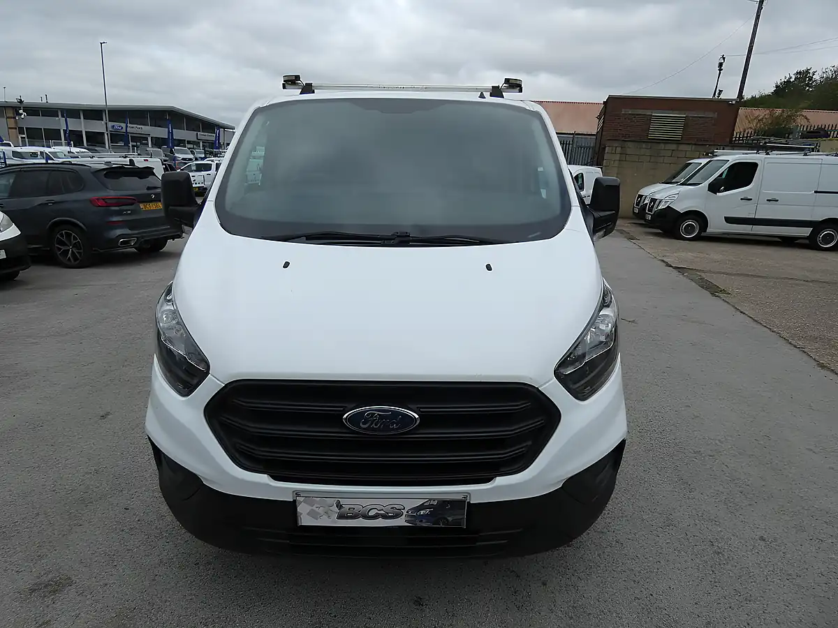 Used 2018 Ford Transit Custom 320 L1H1 Swb White - Interior and Exterior details 12