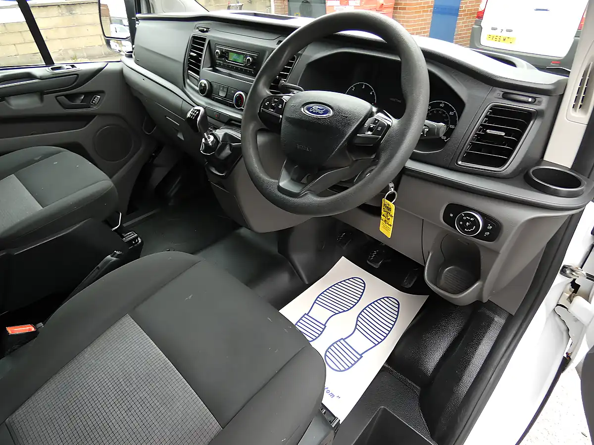 Used 2018 Ford Transit Custom 320 L1H1 Swb White - Interior and Exterior details 15