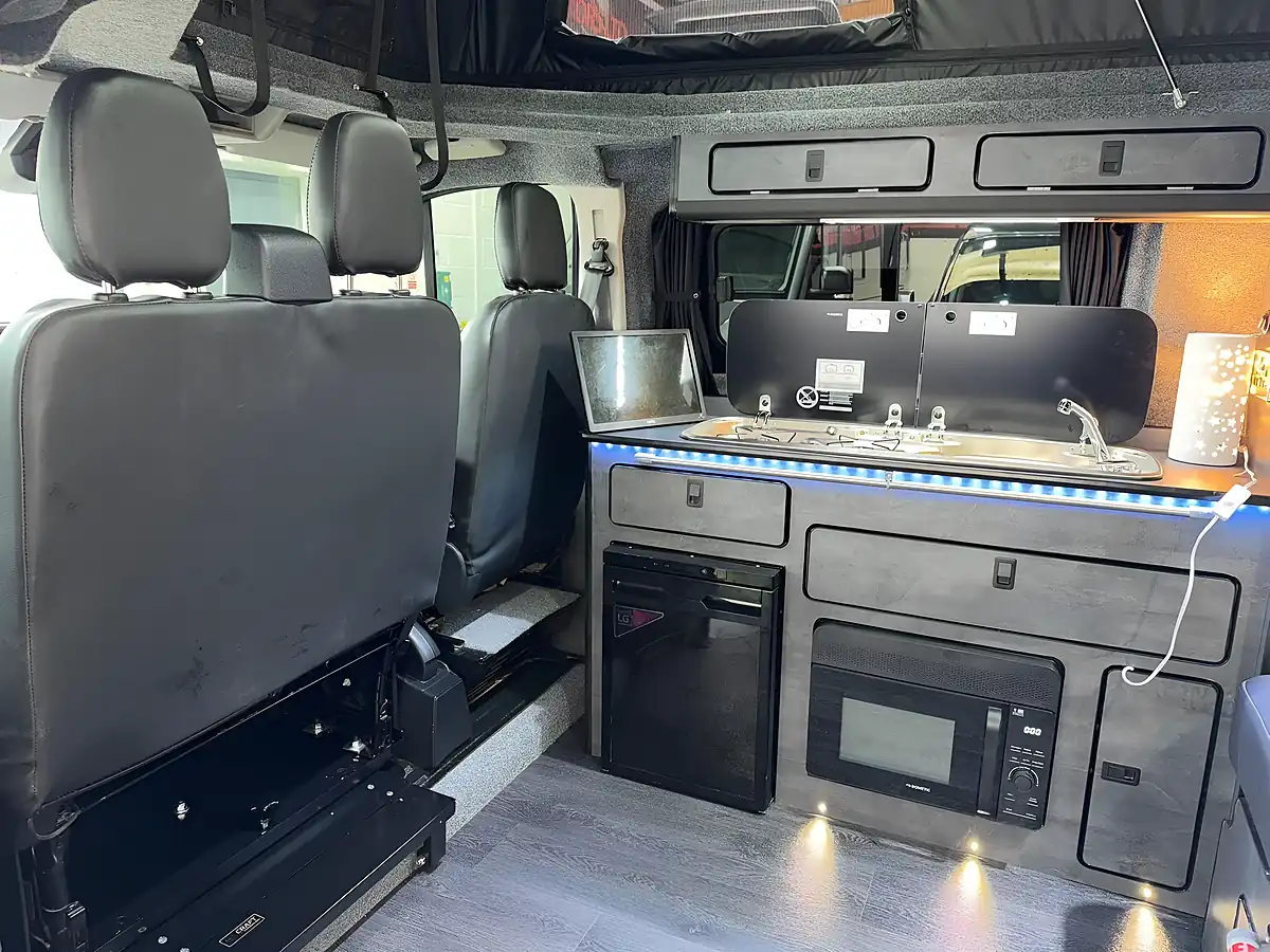 Used 2018 Ford Transit Custom Campervan White - Interior and Exterior details 15