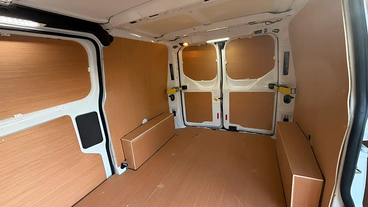 Used 2018 Ford Transit Custom L1 H1 Twin Door White - Interior and Exterior details 13