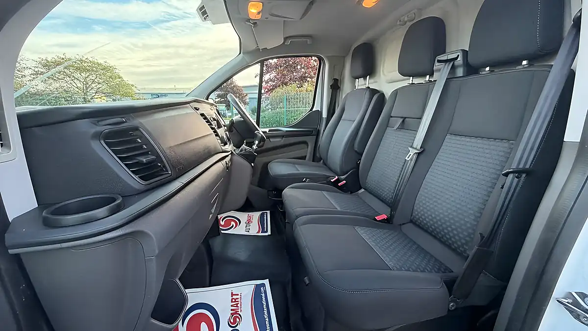 Used 2018 Ford Transit Custom L1 H1 Twin Door White - Interior and Exterior details 19