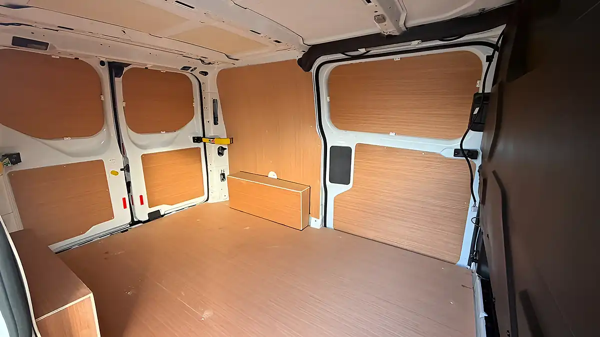 Used 2018 Ford Transit Custom L1 H1 Twin Door White - Interior and Exterior details 3