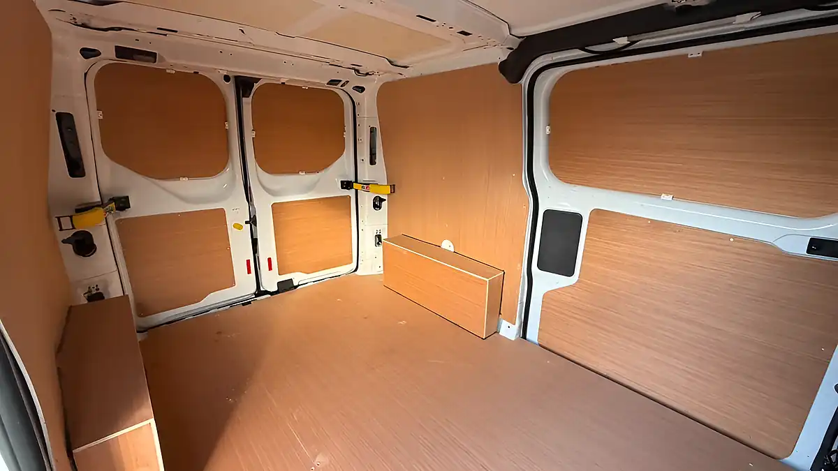 Used 2018 Ford Transit Custom L1 H1 Twin Door White - Interior and Exterior details 6