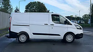 Used 2018 Ford Transit Custom L1 H1 Twin Door White - Interior and Exterior details 7