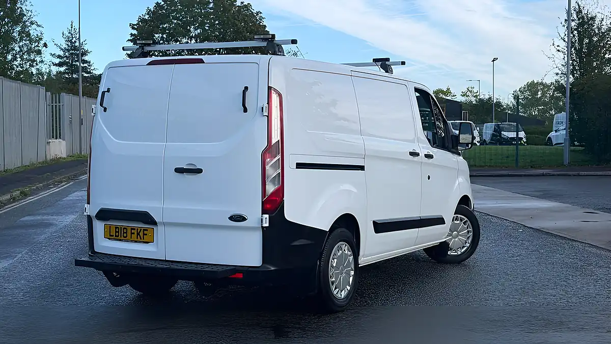 Used 2018 Ford Transit Custom L1 H1 Twin Door White - Interior and Exterior details 8