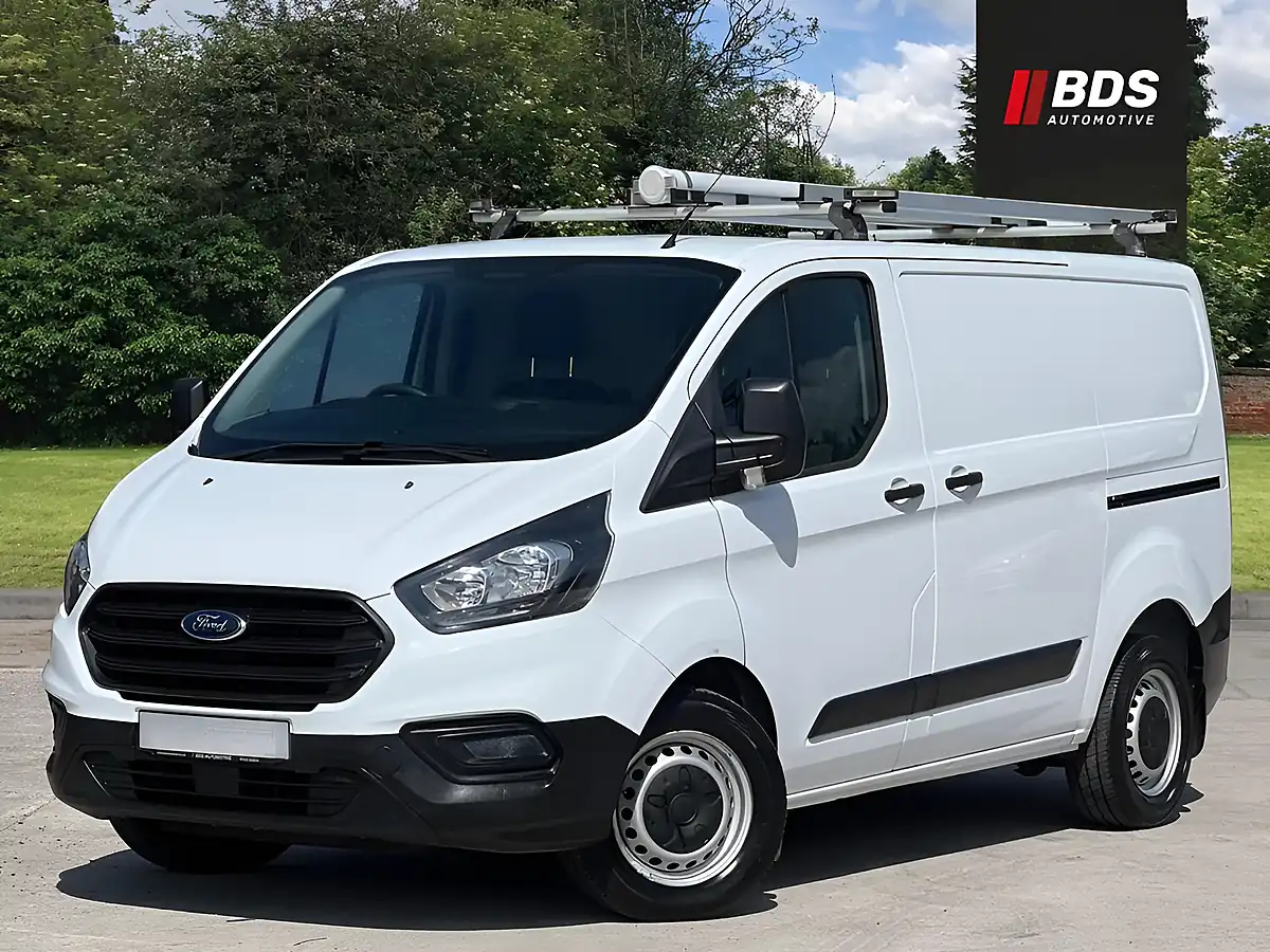 Used 2018 Ford Transit Custom L1 H1 Twin Sliding Side Door White - Interior and Exterior details 14