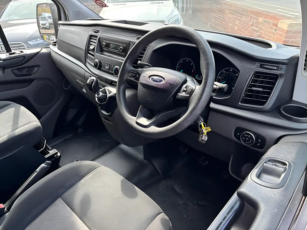 Used 2018 Ford Transit Custom L1 H1 White - Interior and Exterior details 11