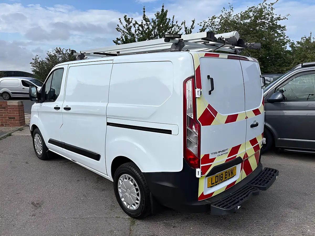 Used 2018 Ford Transit Custom L1 H1 White - Interior and Exterior details 9