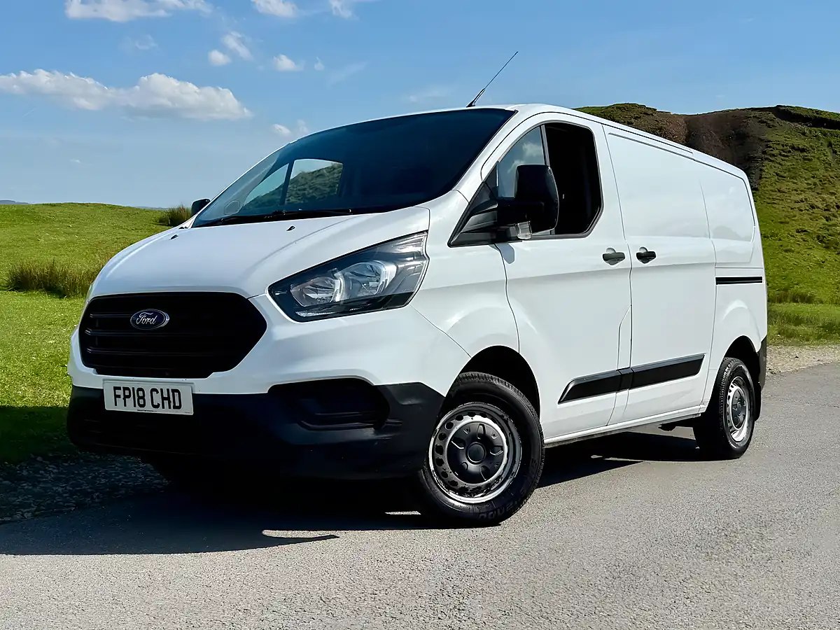 Used 2018 Ford Transit Custom L1 H1 White - Interior and Exterior details 4