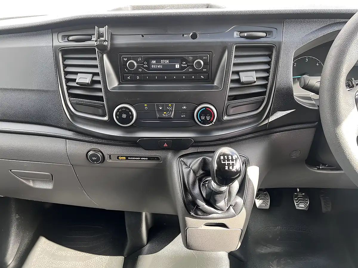 Used 2018 Ford Transit Custom L1H1 Frozen White - Interior and Exterior details 14