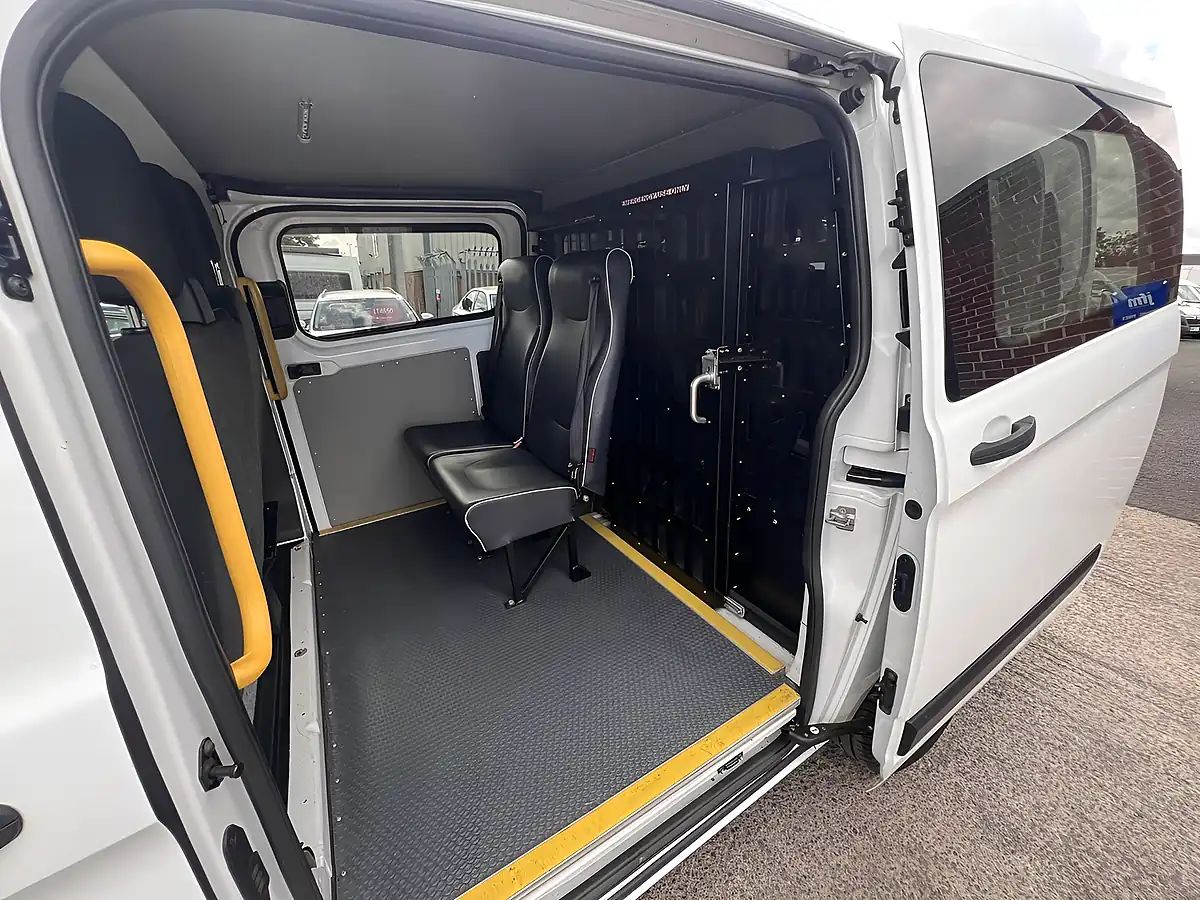 Used 2018 Ford Transit Custom L1H1 Frozen White - Interior and Exterior details 18