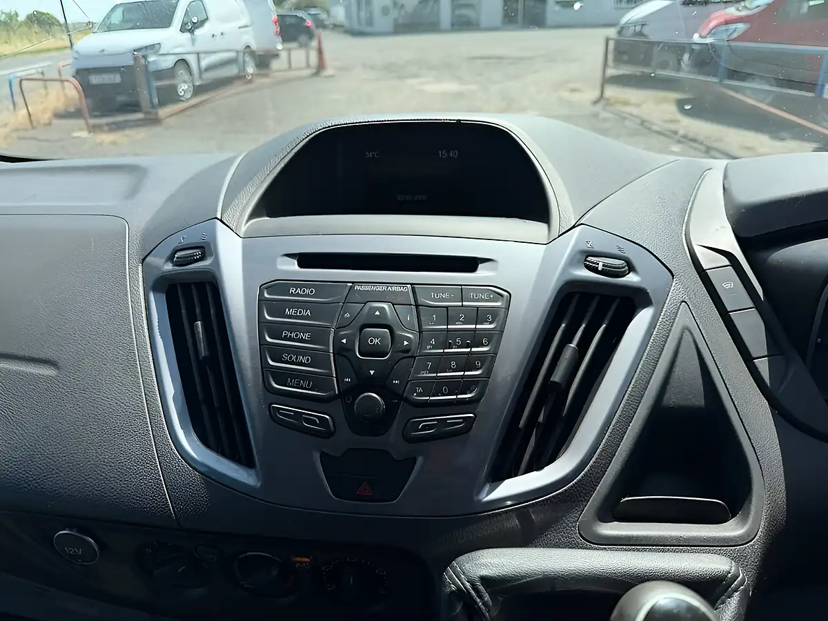 Used 2018 Ford Transit Custom Limited Black - Interior and Exterior details 16