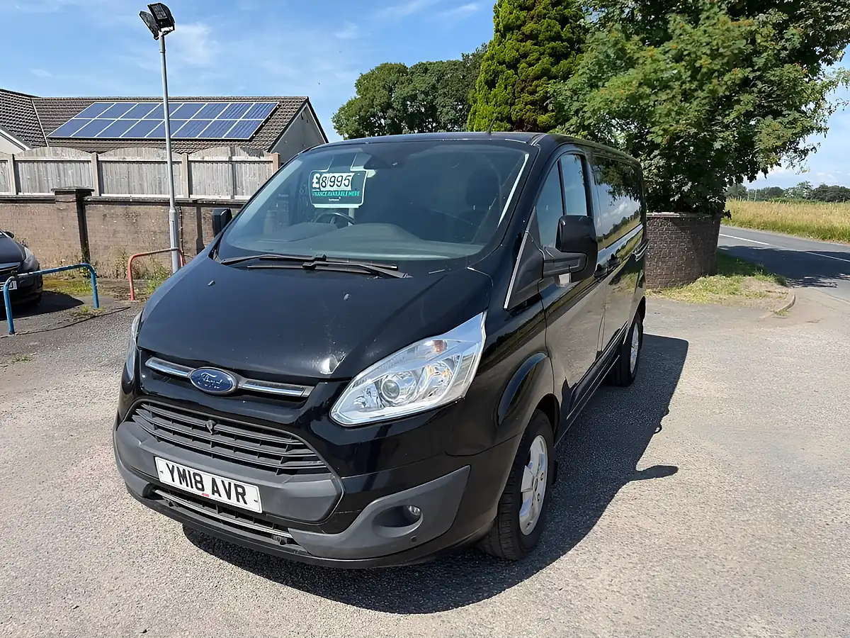 Used 2018 Ford Transit Custom Limited Black - Interior and Exterior details 9