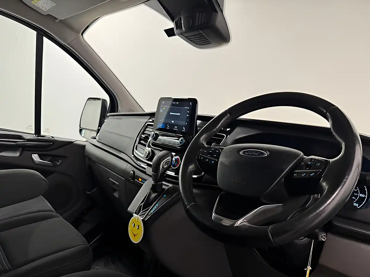 Used 2018 Ford Transit Custom Limited Black - Interior and Exterior details 11