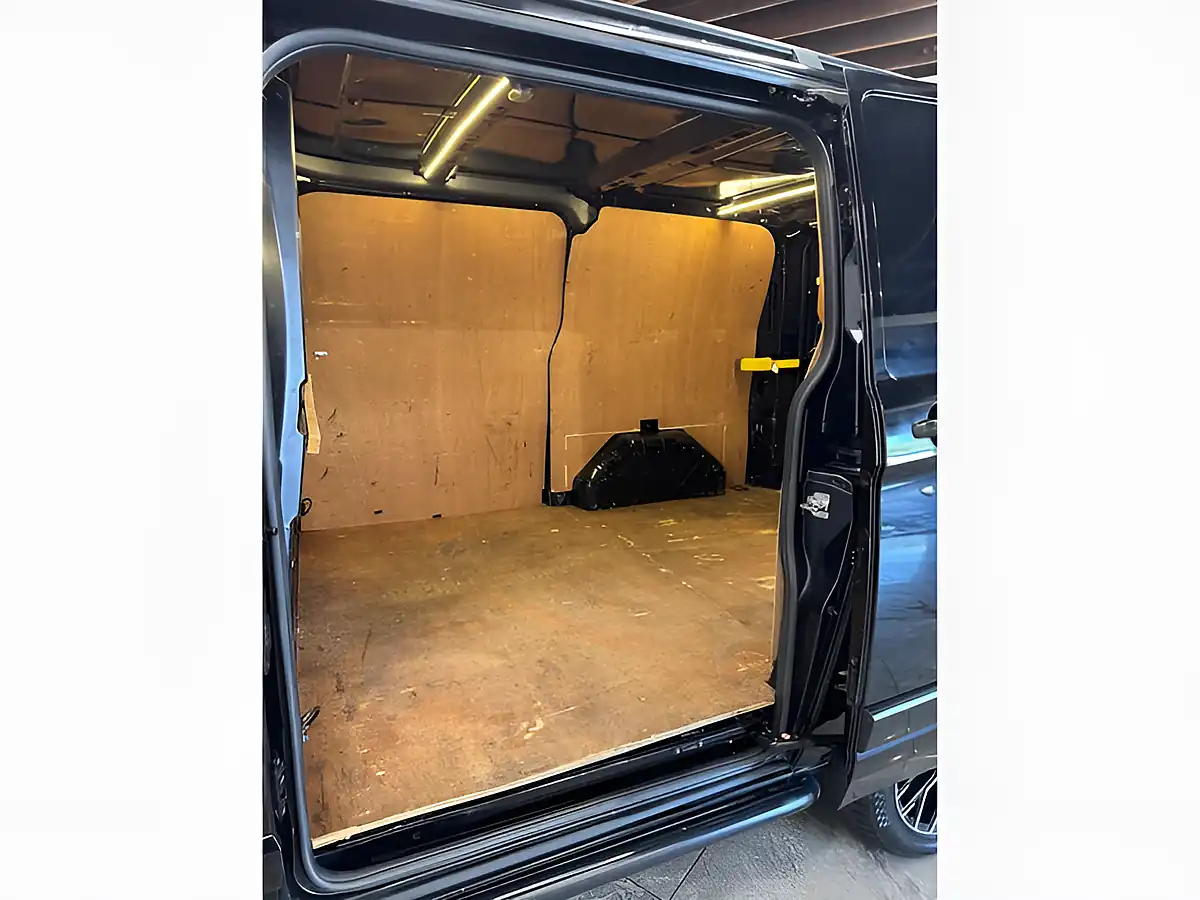 Used 2018 Ford Transit Custom Limited Black - Interior and Exterior details 16