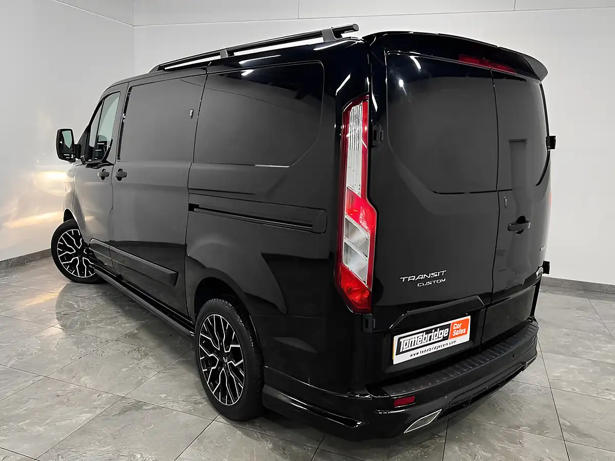 Used 2018 Ford Transit Custom Limited Black - Interior and Exterior details 5