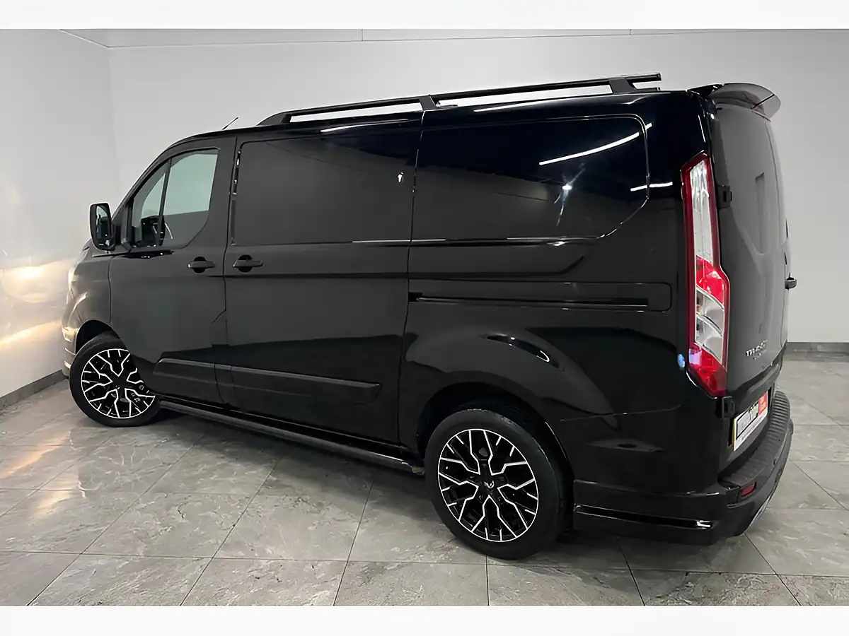 Used 2018 Ford Transit Custom Limited Black - Interior and Exterior details 6