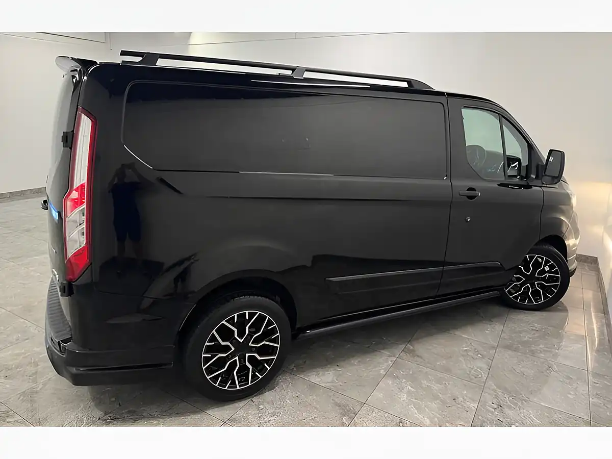 Used 2018 Ford Transit Custom Limited Black - Interior and Exterior details 8
