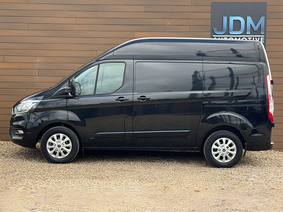 Used 2018 Ford Transit Custom Limited Black - Interior and Exterior details 10