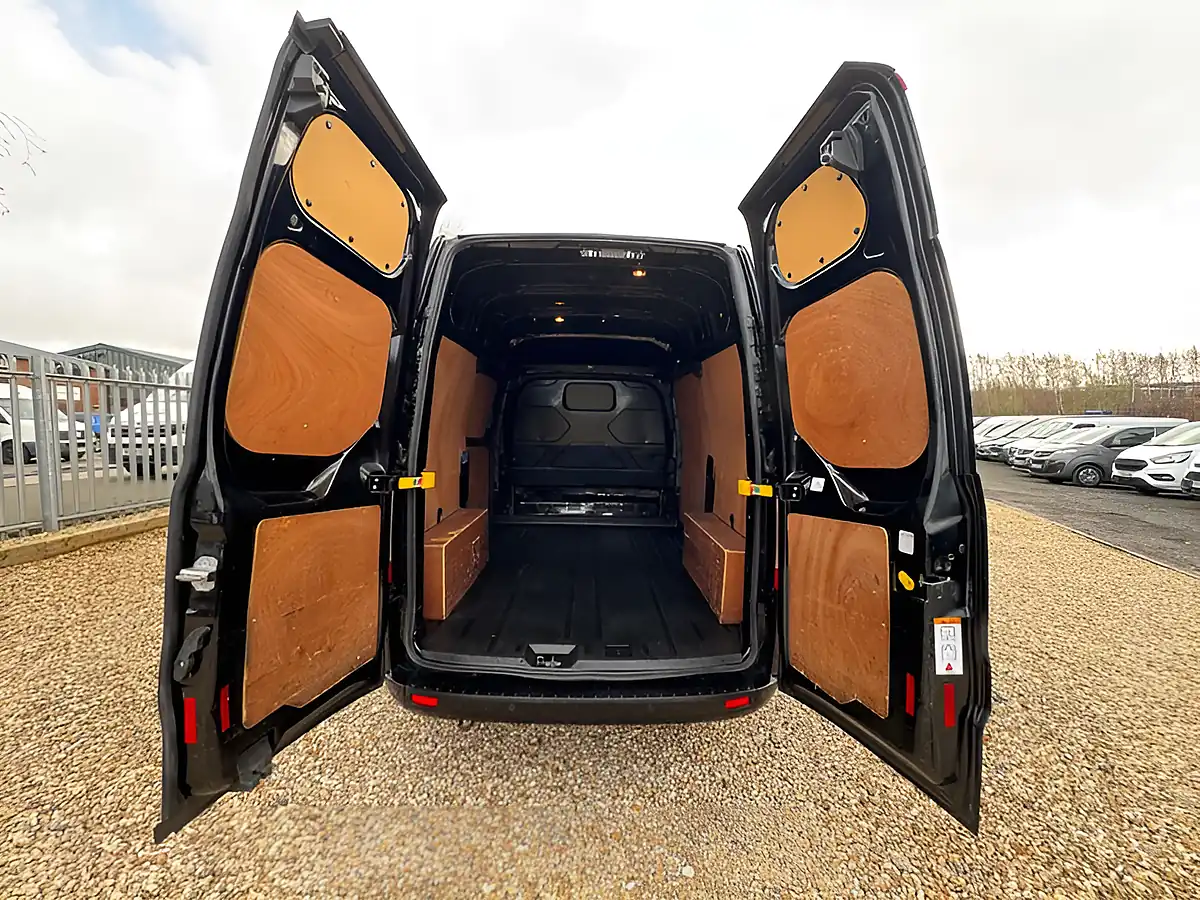 Used 2018 Ford Transit Custom Limited Black - Interior and Exterior details 5