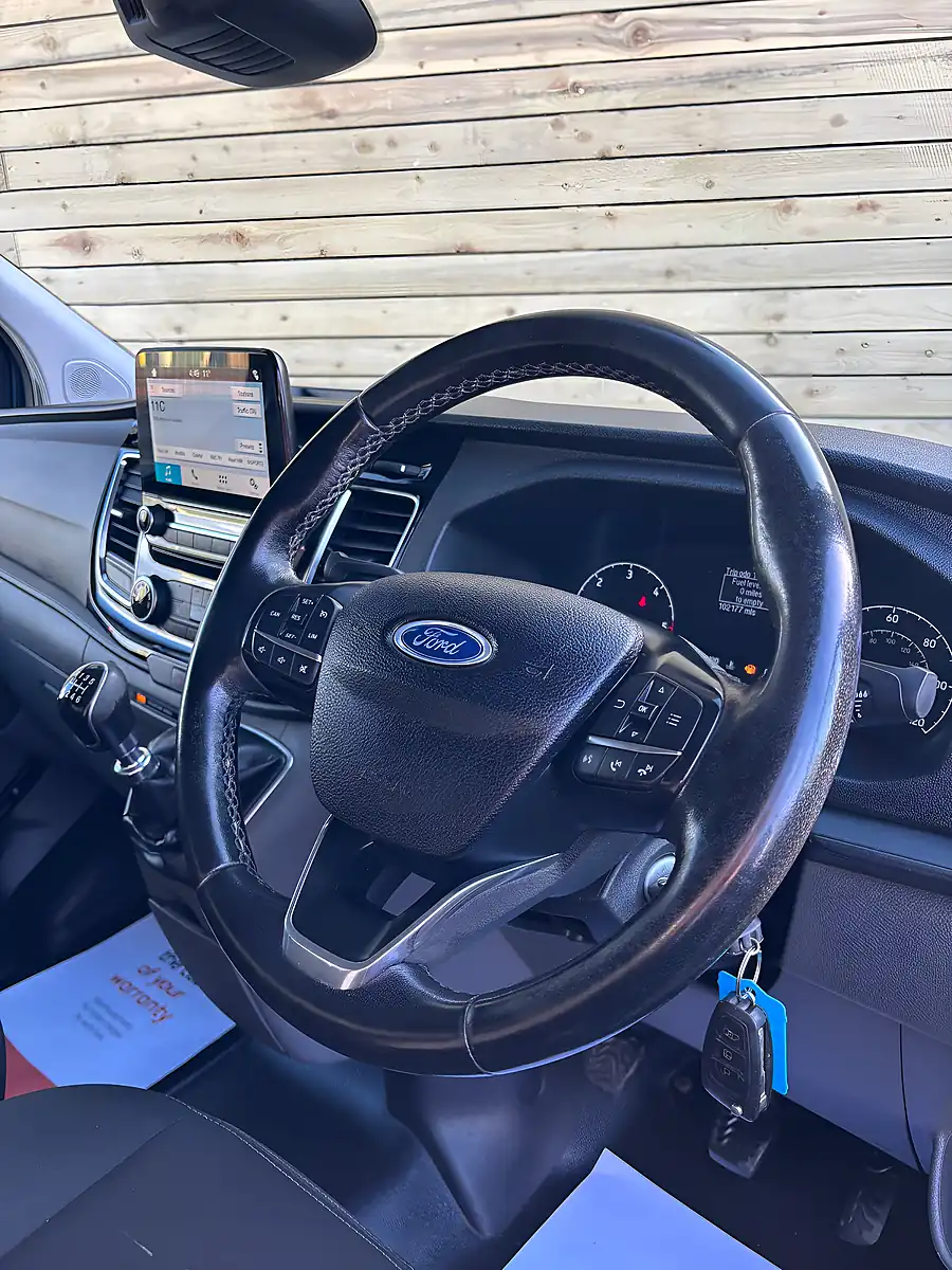 Used 2018 Ford Transit Custom Limited Blue - Interior and Exterior details 11