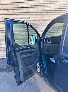 Used 2018 Ford Transit Custom Limited Blue - Interior and Exterior details 17