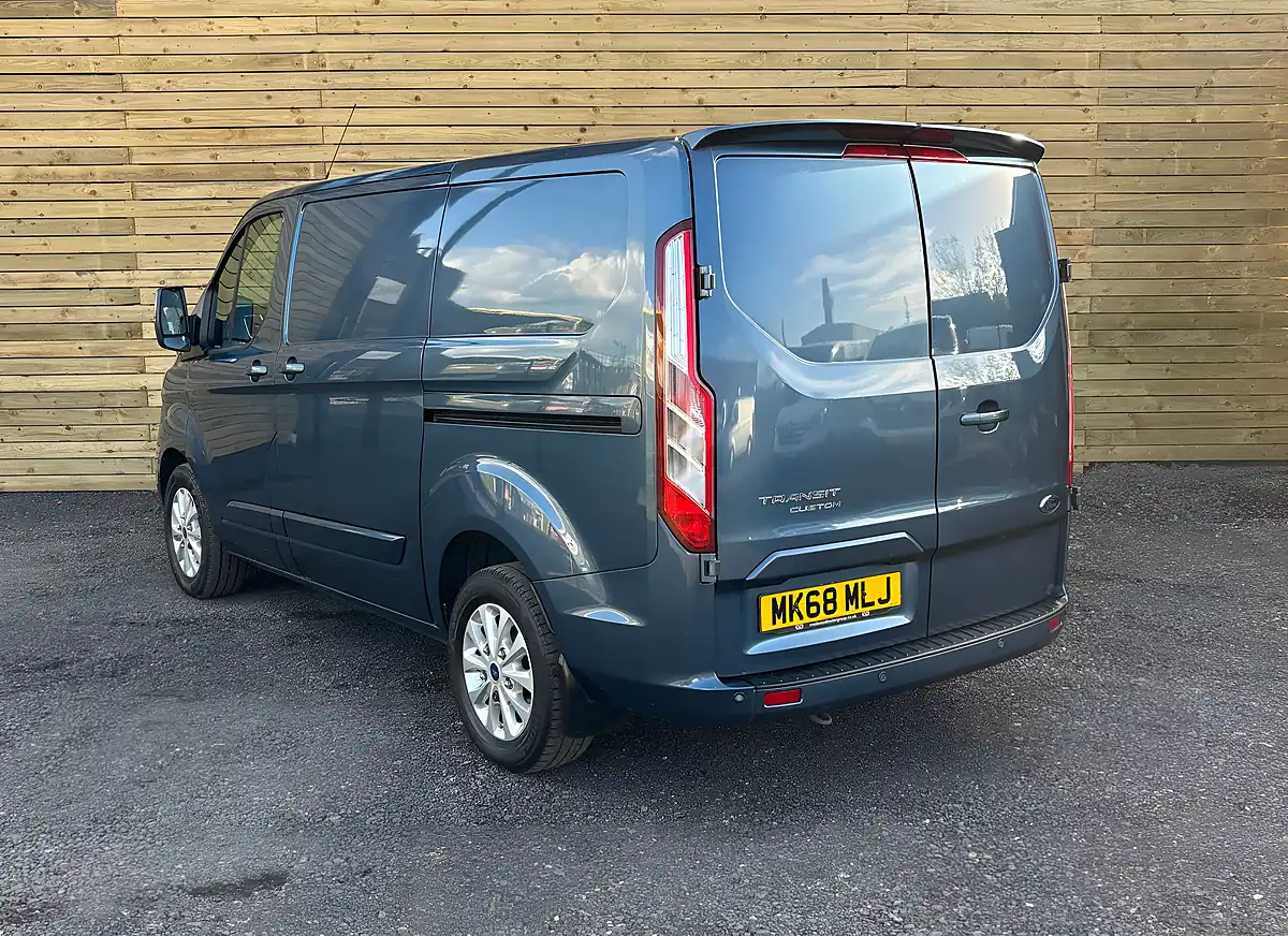 Used 2018 Ford Transit Custom Limited Blue - Interior and Exterior details 5