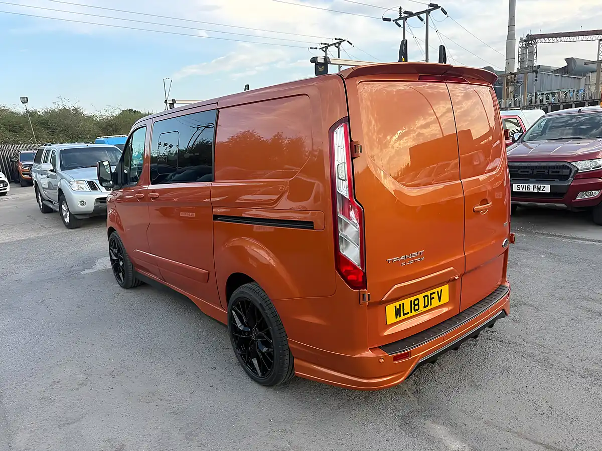 Used 2018 Ford Transit Custom Limited Crew Van Orange - Interior and Exterior details 19