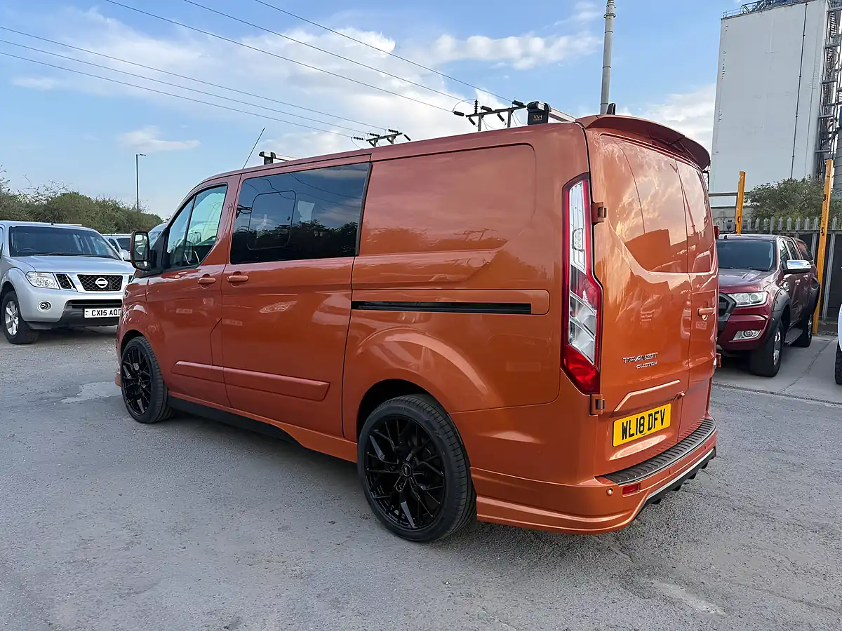 Used 2018 Ford Transit Custom Limited Crew Van Orange - Interior and Exterior details 5