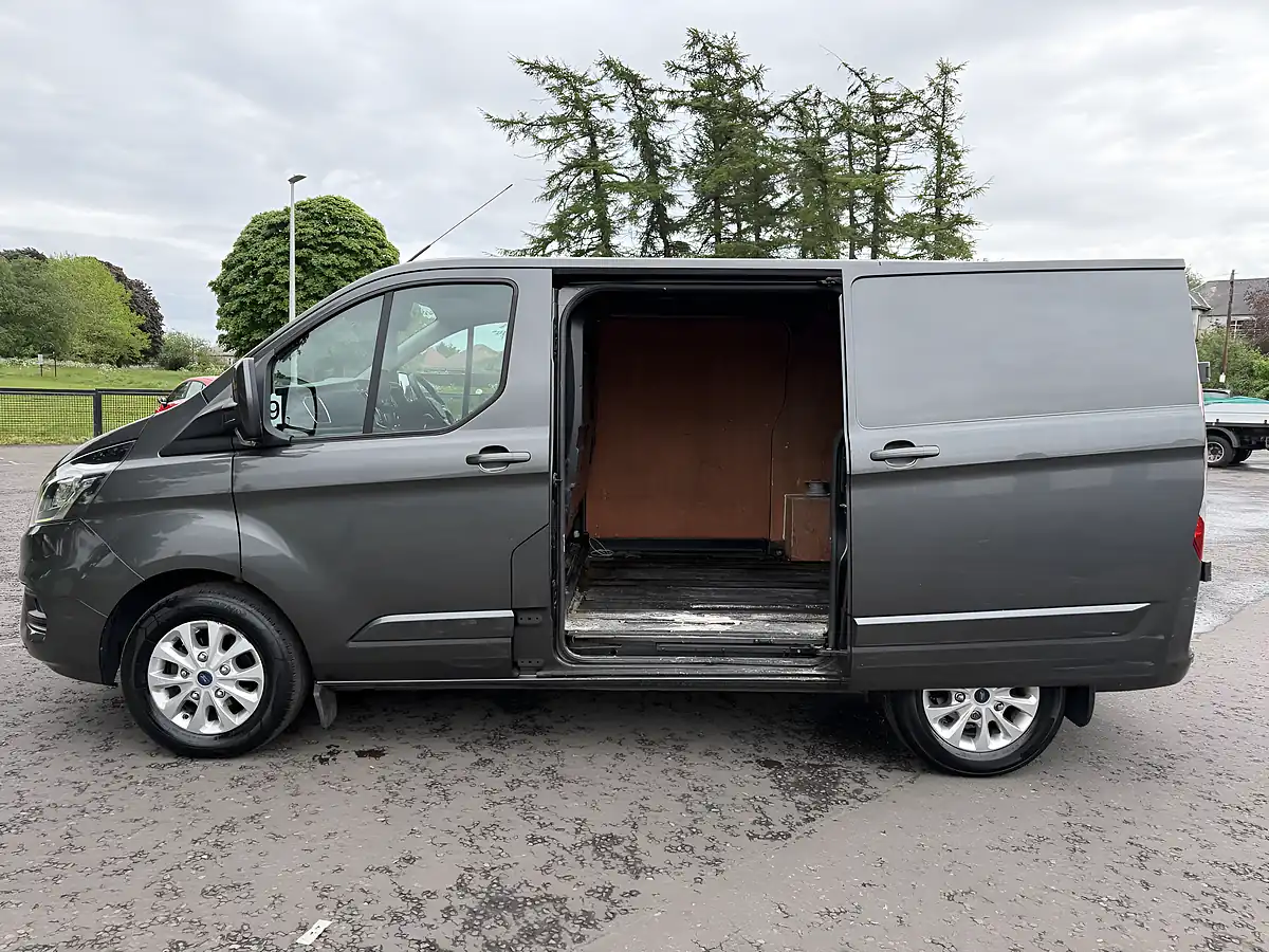 Used 2018 Ford Transit Custom Limited Grey - Interior and Exterior details 7
