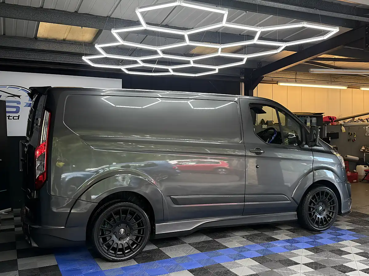Used 2018 Ford Transit Custom Limited Grey - Interior and Exterior details 4