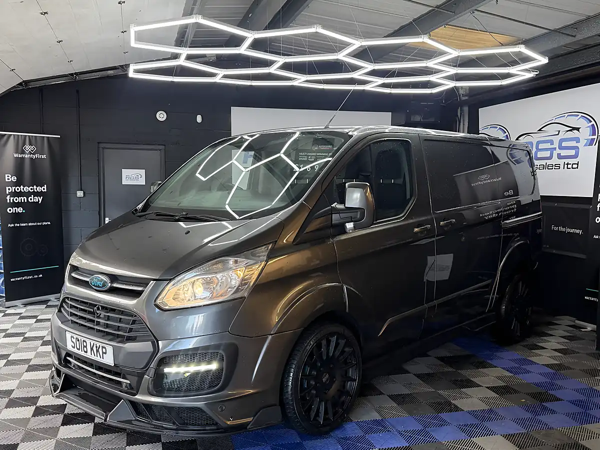 Used 2018 Ford Transit Custom Limited Grey - Interior and Exterior details 7