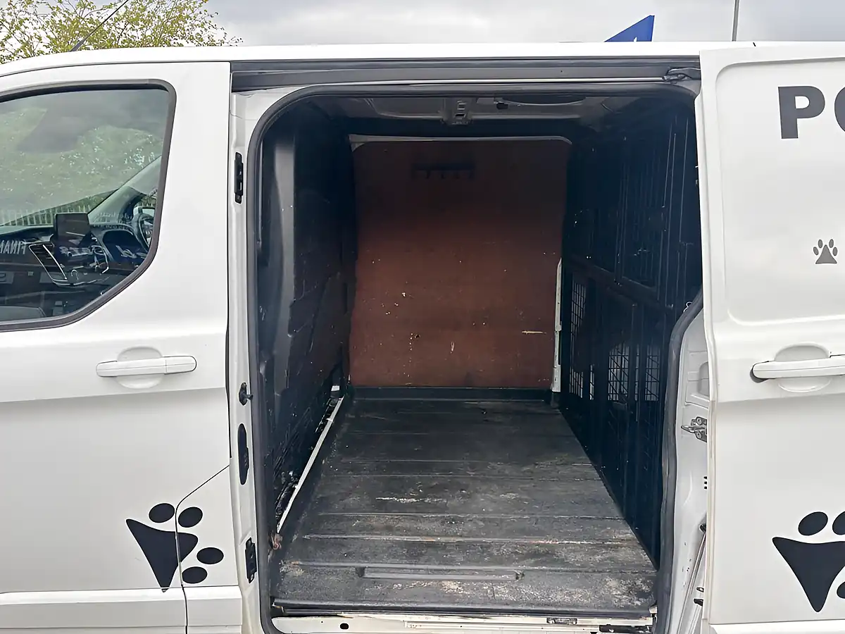 Used 2018 Ford Transit Custom Limited L1 H1 White - Interior and Exterior details 15